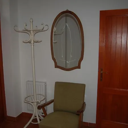 Konukevi Luca Haza 4*