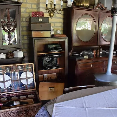 Konukevi Luca Haza Feketeerdo